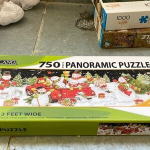 Lange Festive Snowman Panoramic Puzzle - 750 Pieces